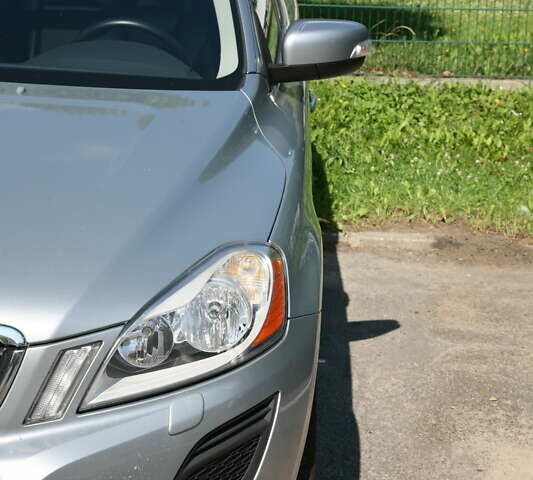 Серый Вольво ХС60, объемом двигателя 2.95 л и пробегом 203 тыс. км за 12300 $, фото 4 на Automoto.ua