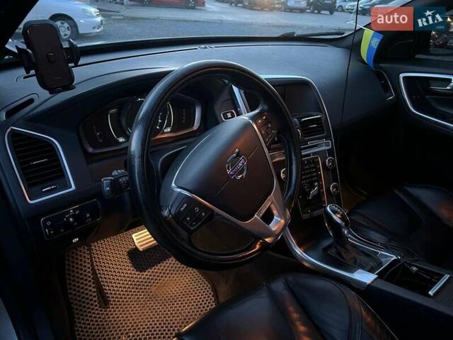 Серый Вольво ХС60, объемом двигателя 2.4 л и пробегом 264 тыс. км за 22290 $, фото 15 на Automoto.ua