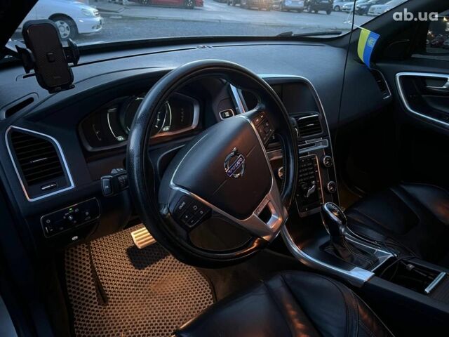 Серый Вольво ХС60, объемом двигателя 2.4 л и пробегом 264 тыс. км за 22290 $, фото 15 на Automoto.ua
