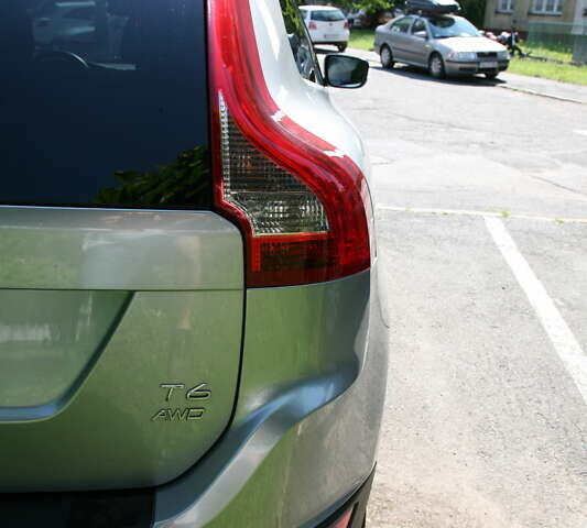 Серый Вольво ХС60, объемом двигателя 2.95 л и пробегом 203 тыс. км за 12300 $, фото 9 на Automoto.ua