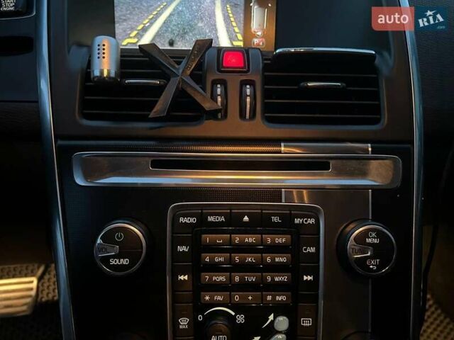 Серый Вольво ХС60, объемом двигателя 2.4 л и пробегом 264 тыс. км за 22290 $, фото 27 на Automoto.ua