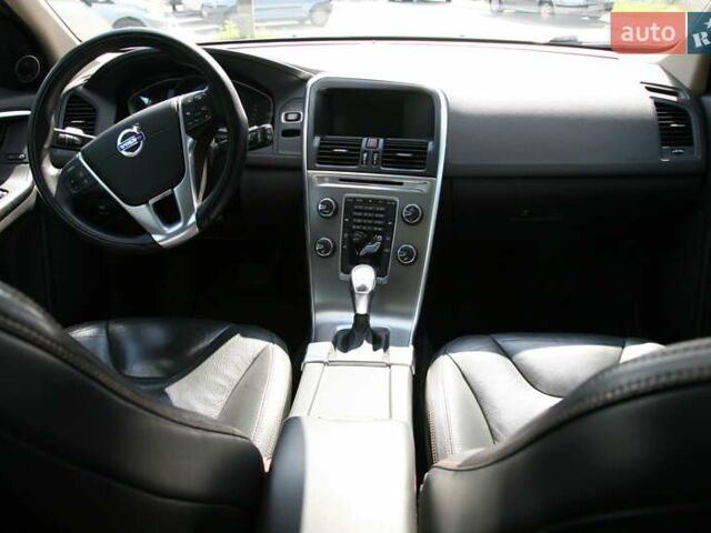 Серый Вольво ХС60, объемом двигателя 2.95 л и пробегом 203 тыс. км за 12300 $, фото 22 на Automoto.ua