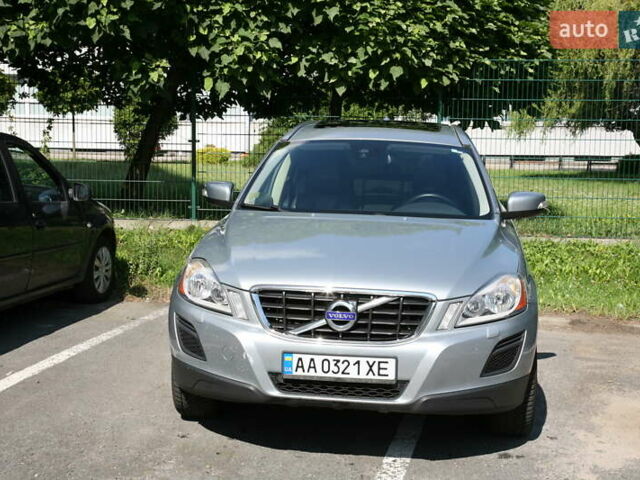 Серый Вольво ХС60, объемом двигателя 2.95 л и пробегом 203 тыс. км за 12300 $, фото 3 на Automoto.ua