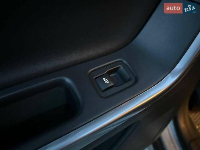 Серый Вольво ХС60, объемом двигателя 2.4 л и пробегом 264 тыс. км за 22290 $, фото 32 на Automoto.ua