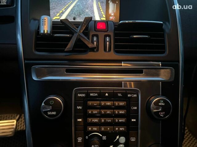 Серый Вольво ХС60, объемом двигателя 2.4 л и пробегом 264 тыс. км за 22290 $, фото 27 на Automoto.ua