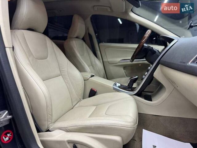 Серый Вольво ХС60, объемом двигателя 2.4 л и пробегом 223 тыс. км за 23600 $, фото 15 на Automoto.ua