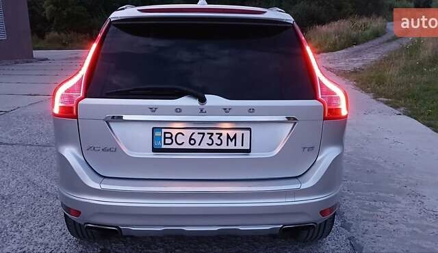 Сірий Вольво ХС60, об'ємом двигуна 2 л та пробігом 244 тис. км за 14200 $, фото 8 на Automoto.ua