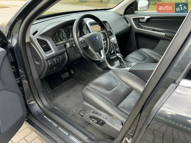 Серый Вольво ХС60, объемом двигателя 2.4 л и пробегом 215 тыс. км за 19900 $, фото 27 на Automoto.ua
