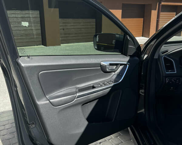 Сірий Вольво ХС60, об'ємом двигуна 1.97 л та пробігом 185 тис. км за 15600 $, фото 10 на Automoto.ua