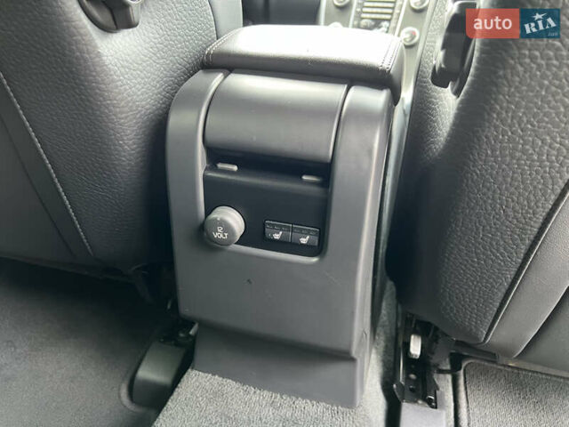 Серый Вольво ХС60, объемом двигателя 2.4 л и пробегом 215 тыс. км за 19900 $, фото 39 на Automoto.ua