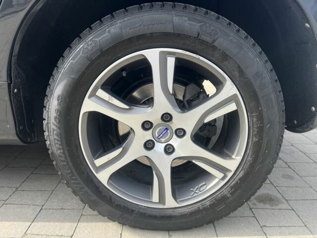 Серый Вольво ХС60, объемом двигателя 2.4 л и пробегом 306 тыс. км за 15300 $, фото 10 на Automoto.ua