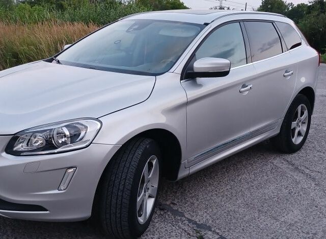 Сірий Вольво ХС60, об'ємом двигуна 2 л та пробігом 243 тис. км за 15800 $, фото 4 на Automoto.ua