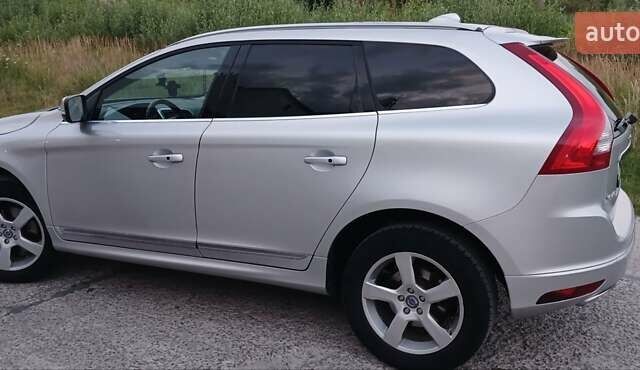 Сірий Вольво ХС60, об'ємом двигуна 2 л та пробігом 244 тис. км за 14200 $, фото 22 на Automoto.ua