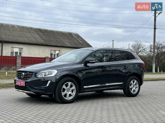 Серый Вольво ХС60, объемом двигателя 2.4 л и пробегом 215 тыс. км за 19900 $, фото 2 на Automoto.ua