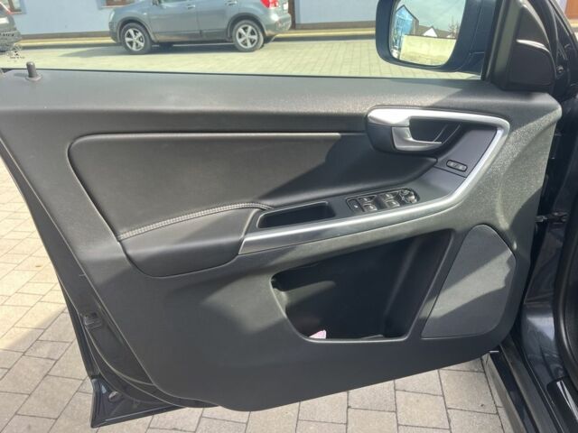 Серый Вольво ХС60, объемом двигателя 2.4 л и пробегом 306 тыс. км за 15300 $, фото 16 на Automoto.ua