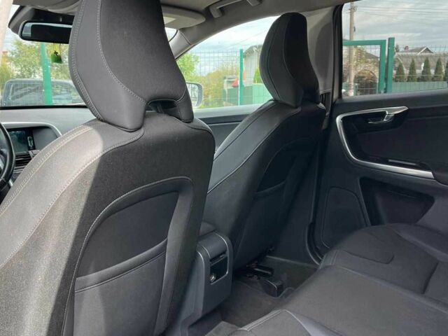 Серый Вольво ХС60, объемом двигателя 2.5 л и пробегом 258 тыс. км за 15999 $, фото 20 на Automoto.ua