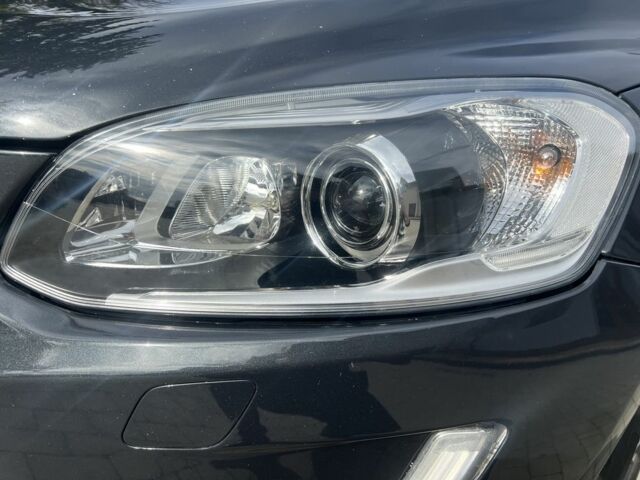 Серый Вольво ХС60, объемом двигателя 2.4 л и пробегом 306 тыс. км за 15300 $, фото 9 на Automoto.ua