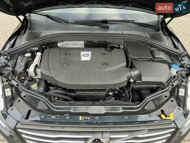 Серый Вольво ХС60, объемом двигателя 2.4 л и пробегом 215 тыс. км за 19900 $, фото 51 на Automoto.ua