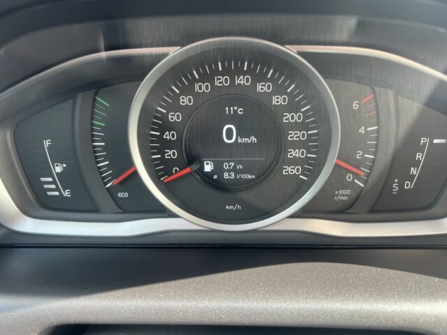 Серый Вольво ХС60, объемом двигателя 2.4 л и пробегом 306 тыс. км за 15300 $, фото 20 на Automoto.ua