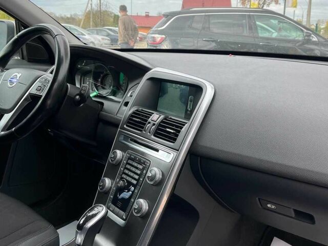 Серый Вольво ХС60, объемом двигателя 2.5 л и пробегом 258 тыс. км за 15999 $, фото 17 на Automoto.ua