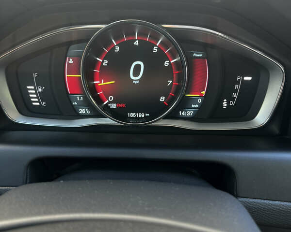 Сірий Вольво ХС60, об'ємом двигуна 1.97 л та пробігом 185 тис. км за 15600 $, фото 31 на Automoto.ua