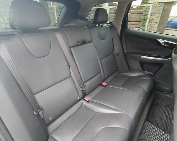 Серый Вольво ХС60, объемом двигателя 2 л и пробегом 175 тыс. км за 15800 $, фото 39 на Automoto.ua