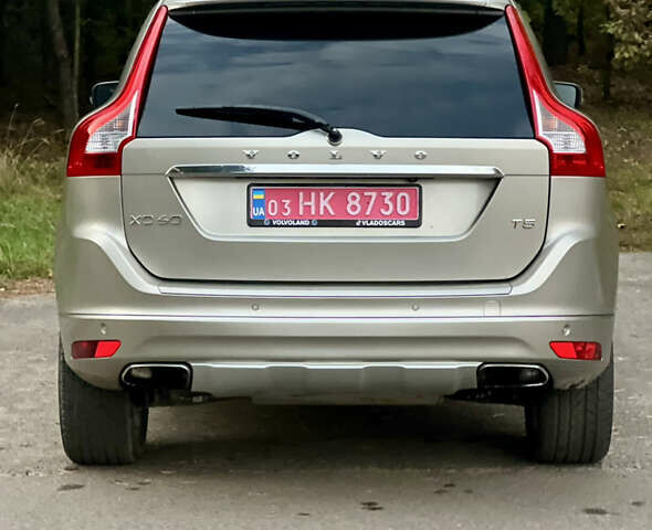 Вольво ХС60 2015 в Луцке на Automoto.ua Серый Вольво ХС60, объемом двигателя 2 л и пробегом 238 тыс. км за 15290 $, фото 13 на Automoto.ua