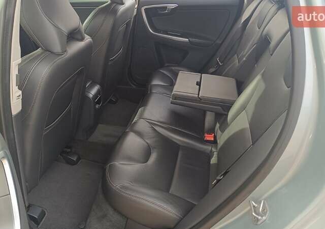 Серый Вольво ХС60, объемом двигателя 1.97 л и пробегом 173 тыс. км за 19538 $, фото 11 на Automoto.ua