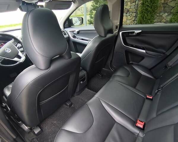 Серый Вольво ХС60, объемом двигателя 2 л и пробегом 175 тыс. км за 15800 $, фото 30 на Automoto.ua