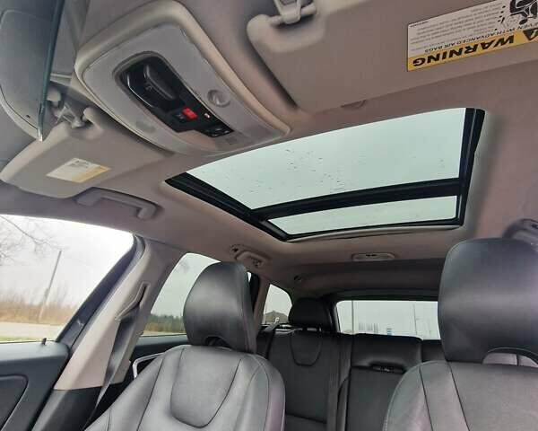 Серый Вольво ХС60, объемом двигателя 2.5 л и пробегом 210 тыс. км за 15900 $, фото 16 на Automoto.ua