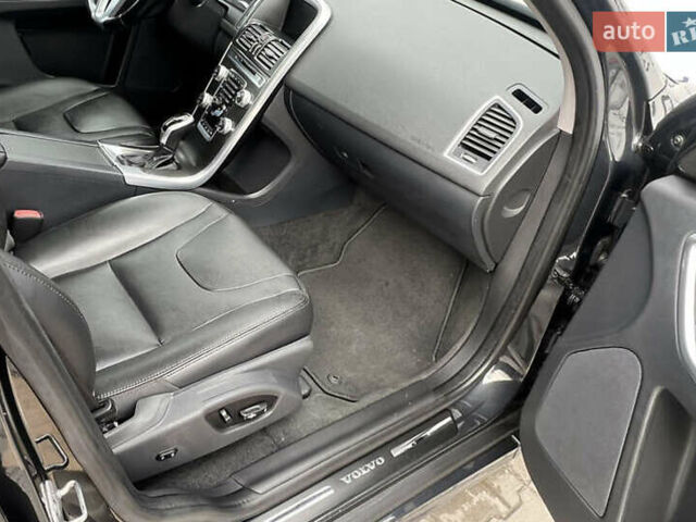 Вольво ХС60 2015 в Львове на Automoto.ua Серый Вольво ХС60, объемом двигателя 1.97 л и пробегом 116 тыс. км за 14300 $, фото 17 на Automoto.ua
