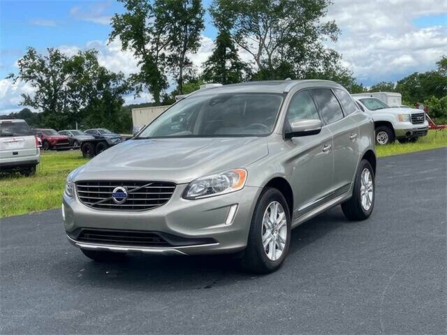 Серый Вольво ХС60, объемом двигателя 2.5 л и пробегом 76 тыс. км за 7400 $, фото 2 на Automoto.ua