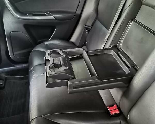 Сірий Вольво ХС60, об'ємом двигуна 2 л та пробігом 195 тис. км за 14000 $, фото 7 на Automoto.ua