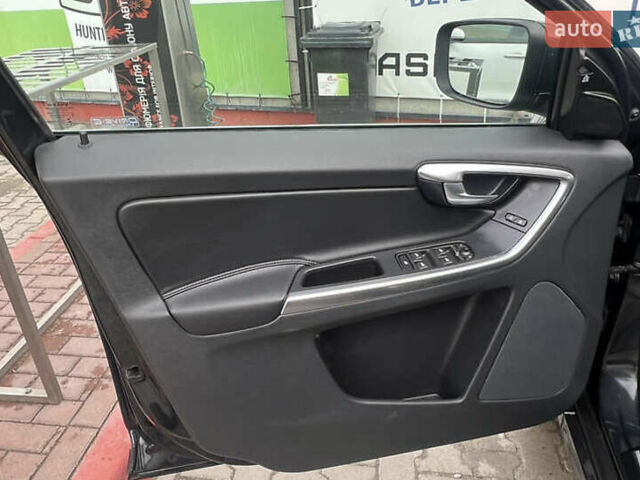 Вольво ХС60 2015 в Львове на Automoto.ua Серый Вольво ХС60, объемом двигателя 1.97 л и пробегом 116 тыс. км за 14300 $, фото 12 на Automoto.ua