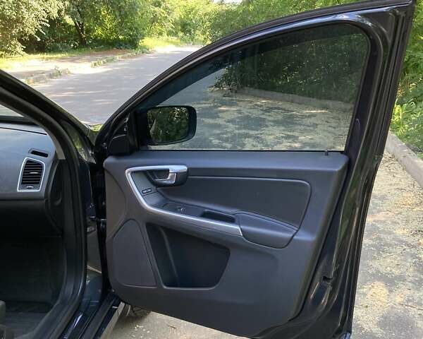 Серый Вольво ХС60, объемом двигателя 3 л и пробегом 123 тыс. км за 20500 $, фото 15 на Automoto.ua