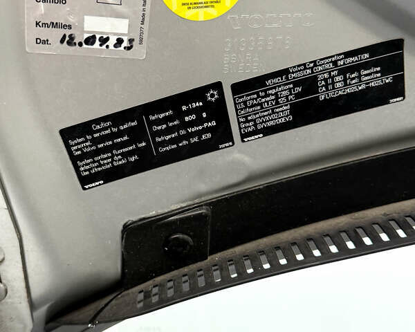 Сірий Вольво ХС60, об'ємом двигуна 1.97 л та пробігом 77 тис. км за 16700 $, фото 29 на Automoto.ua