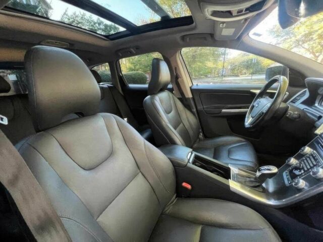 Вольво ХС60 2015 в Ивано-Франковске на Automoto.ua Серый Вольво ХС60, объемом двигателя 2 л и пробегом 71 тыс. км за 3800 $, фото 8 на Automoto.ua