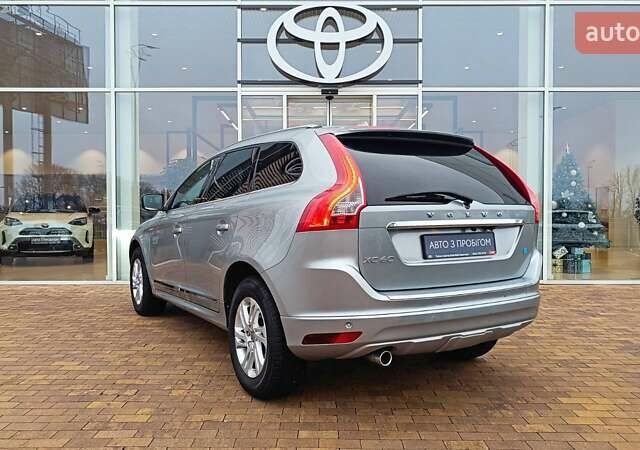 Серый Вольво ХС60, объемом двигателя 1.97 л и пробегом 173 тыс. км за 19538 $, фото 1 на Automoto.ua