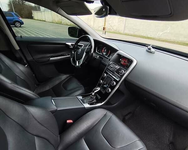 Серый Вольво ХС60, объемом двигателя 2 л и пробегом 175 тыс. км за 15800 $, фото 32 на Automoto.ua