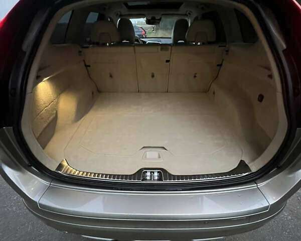 Вольво ХС60 2015 в Луцке на Automoto.ua Серый Вольво ХС60, объемом двигателя 2 л и пробегом 238 тыс. км за 15290 $, фото 37 на Automoto.ua