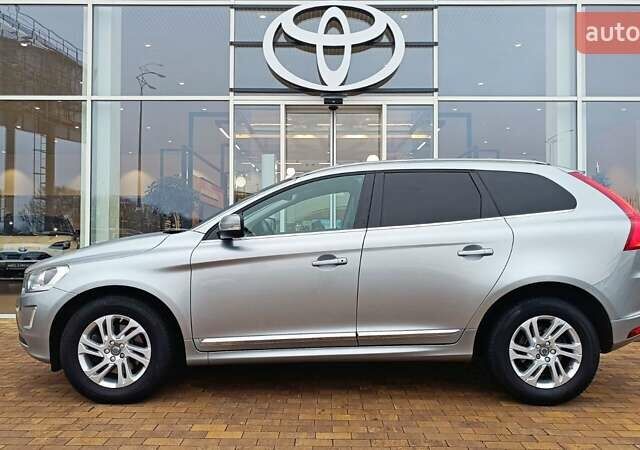 Серый Вольво ХС60, объемом двигателя 1.97 л и пробегом 173 тыс. км за 19538 $, фото 2 на Automoto.ua