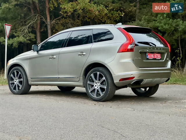 Вольво ХС60 2015 в Луцке на Automoto.ua Серый Вольво ХС60, объемом двигателя 2 л и пробегом 238 тыс. км за 15290 $, фото 7 на Automoto.ua
