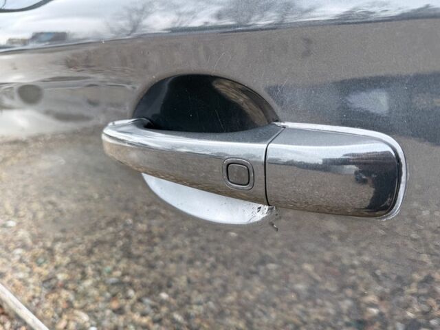 Серый Вольво ХС60, объемом двигателя 2 л и пробегом 205 тыс. км за 14950 $, фото 6 на Automoto.ua