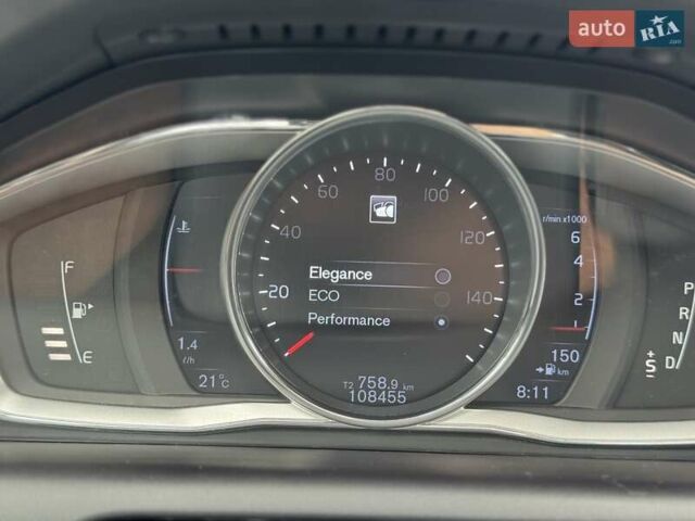 Серый Вольво ХС60, объемом двигателя 2.5 л и пробегом 108 тыс. км за 15700 $, фото 64 на Automoto.ua
