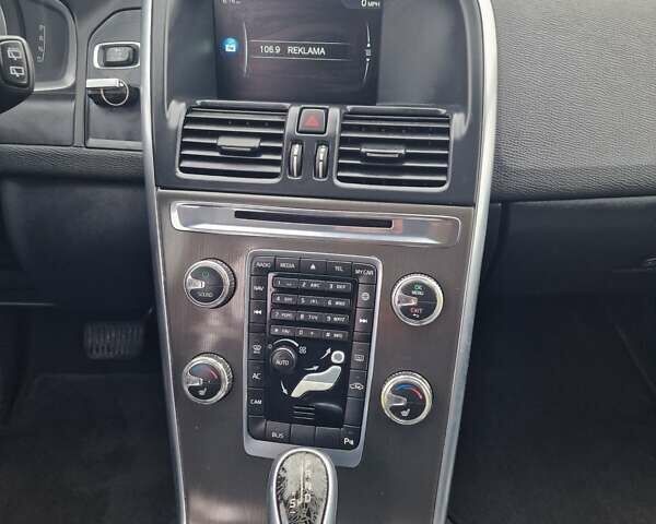 Серый Вольво ХС60, объемом двигателя 2.5 л и пробегом 210 тыс. км за 15900 $, фото 22 на Automoto.ua