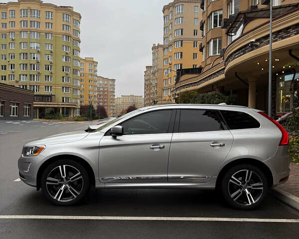 Сірий Вольво ХС60, об'ємом двигуна 1.97 л та пробігом 77 тис. км за 16700 $, фото 4 на Automoto.ua