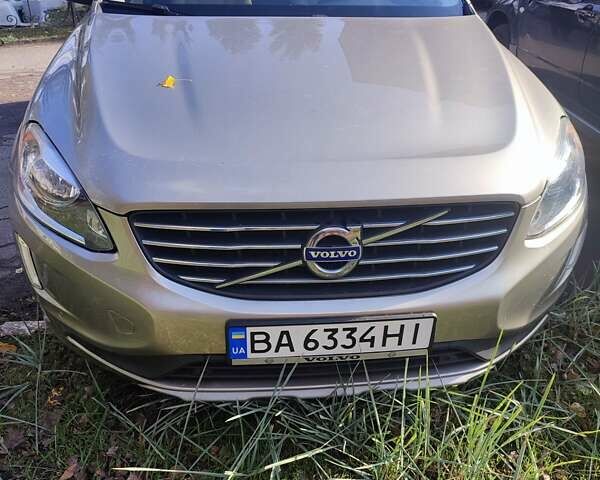 Серый Вольво ХС60, объемом двигателя 1.97 л и пробегом 129 тыс. км за 18500 $, фото 6 на Automoto.ua