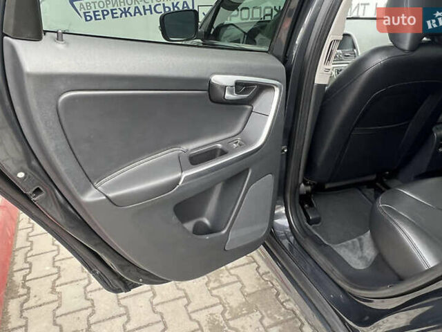 Вольво ХС60 2015 в Львове на Automoto.ua Серый Вольво ХС60, объемом двигателя 1.97 л и пробегом 116 тыс. км за 14300 $, фото 15 на Automoto.ua