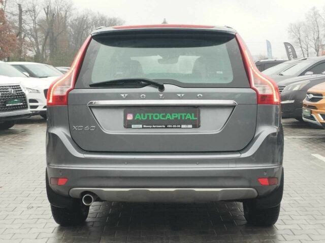 Серый Вольво ХС60, объемом двигателя 2 л и пробегом 239 тыс. км за 22990 $, фото 3 на Automoto.ua