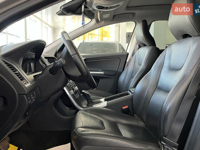 Сірий Вольво ХС60, об'ємом двигуна 1.97 л та пробігом 175 тис. км за 16300 $, фото 13 на Automoto.ua